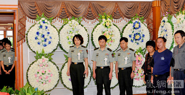 http://m.thaithavorn.com/uploadfile/2014/0909/20140909015907467.jpg