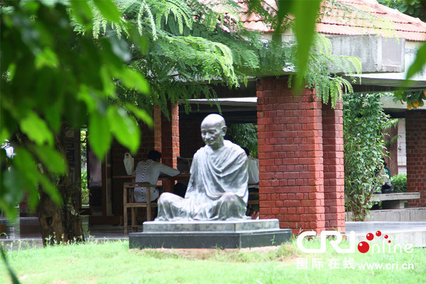 http://m.thaithavorn.com/uploadfile/2014/0916/20140916103525463.jpg