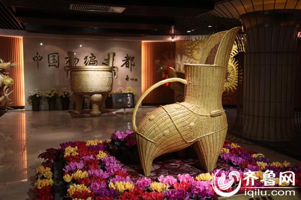 http://m.thaithavorn.com/uploadfile/2014/0917/20140917042333697.jpg