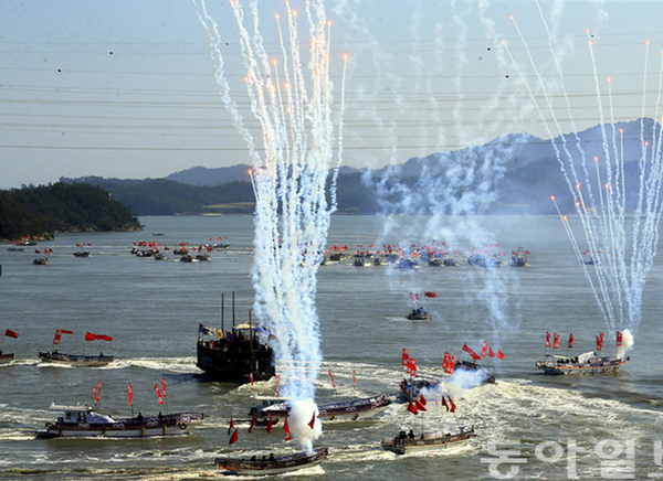 http://m.thaithavorn.com/uploadfile/2014/1013/20141013021541283.jpg