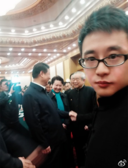 http://m.thaithavorn.com/uploadfile/2014/1016/20141016094204640.jpg