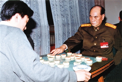 http://m.thaithavorn.com/uploadfile/2015/0115/20150115110537821.jpg
