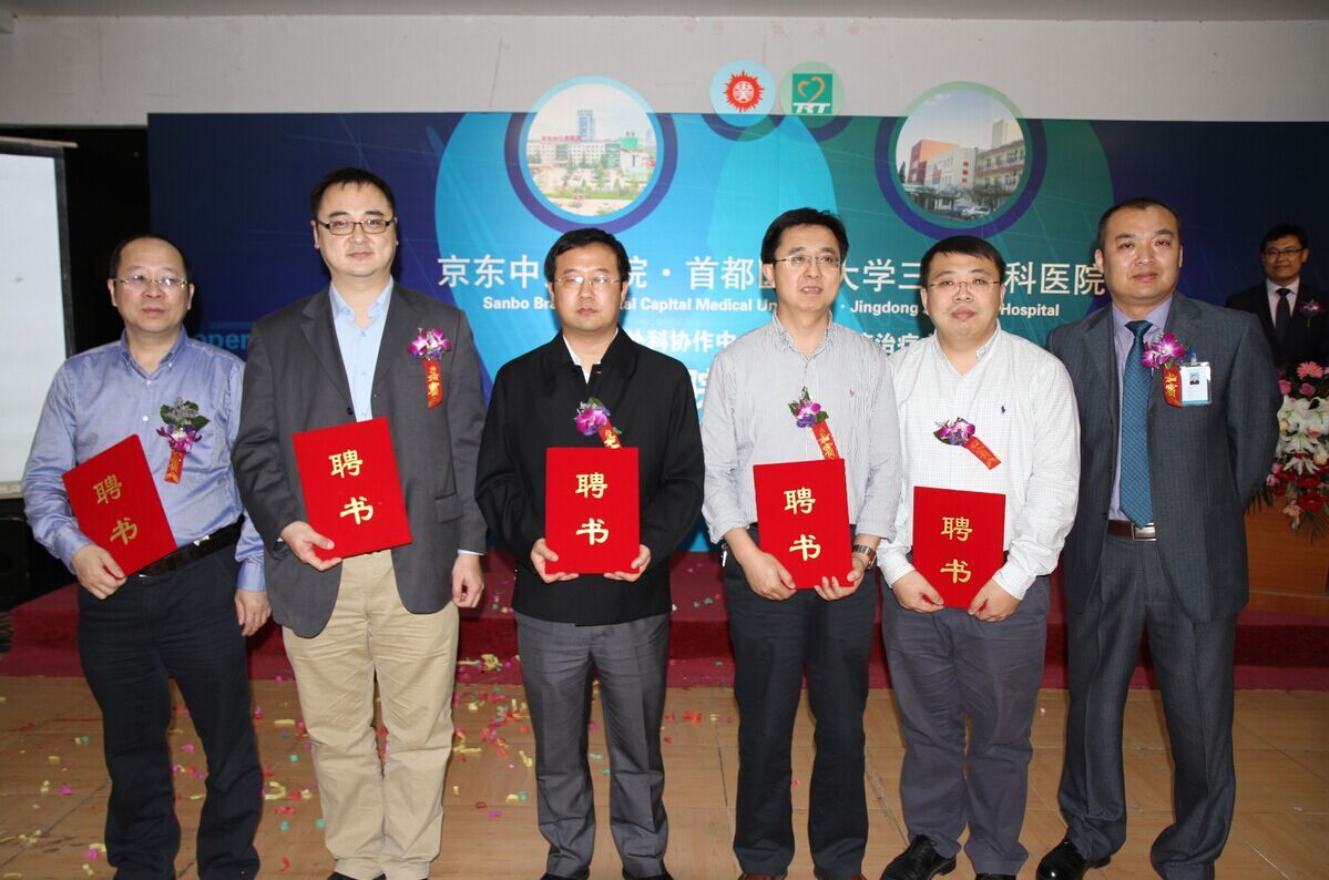 http://m.thaithavorn.com/uploadfile/2015/0429/20150429112937372.jpg
