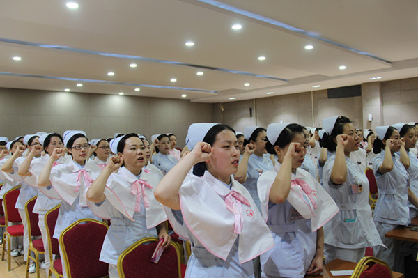 http://m.thaithavorn.com/uploadfile/2015/0506/20150506034455122.jpg