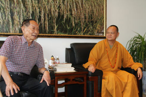 http://m.thaithavorn.com/uploadfile/2015/0601/20150601035031800.jpg