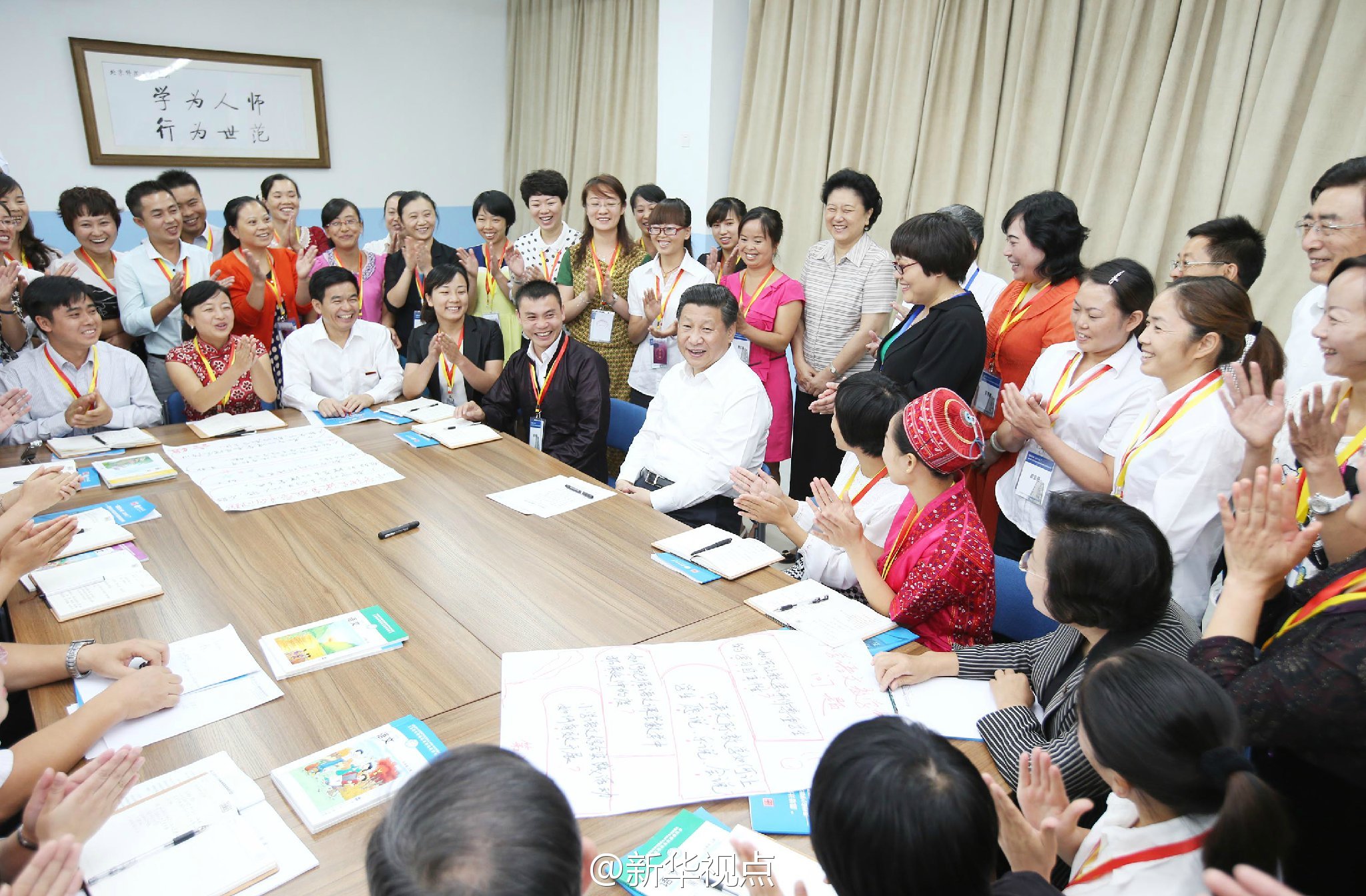 http://m.thaithavorn.com/uploadfile/2015/0910/20150910021800492.jpg