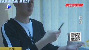 手機(jī)閃光燈威力大直接閃爆氣球？
